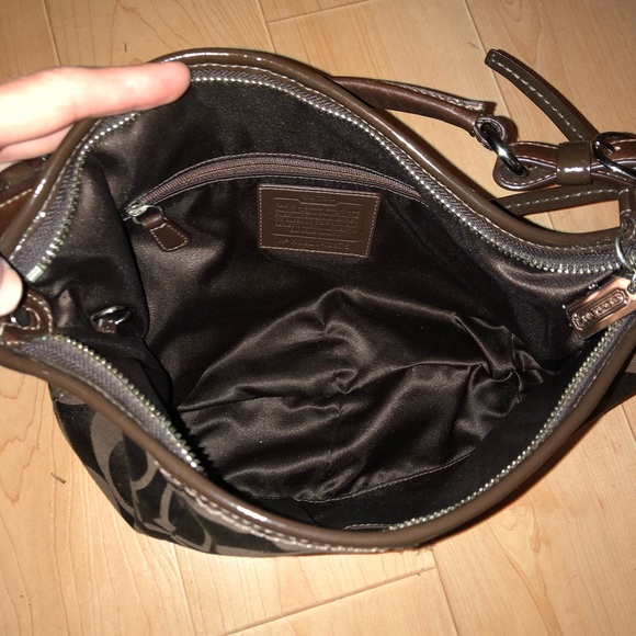 Coach Bag in Brown Fabric - Picture 3 of 8
